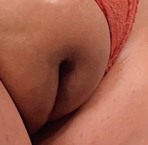 Detroit Thick Lightskin Female — In-Call Only (Gangbang Ready) - 1