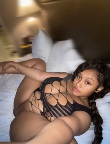 Wet outcalls (Lancaster/Palmdale) — thick girl outcall fantasy - 1