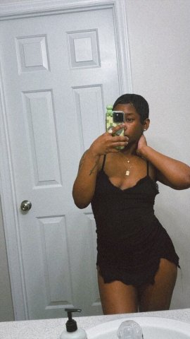 Raleigh-Durham Female Escort — 5'0, 134 lbs - 1