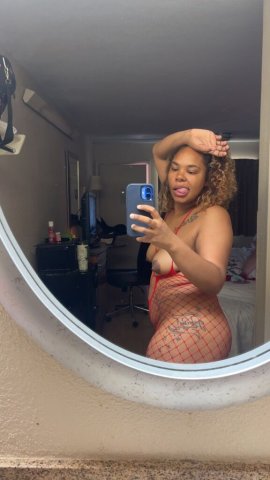 Hazel Deluxe 27 — Hot Oil Massage, Phone Sex & BBJ - 1