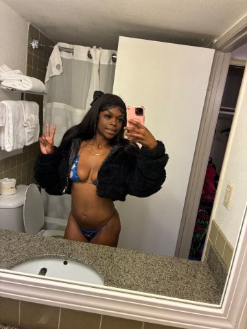 Hey There Chocolate Ebony Wet Pussy (Incalls & Outcalls) - 1