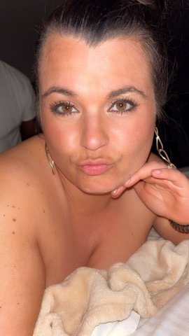 Biloxi, Mississippi Female Escort for Video Visits - 1
