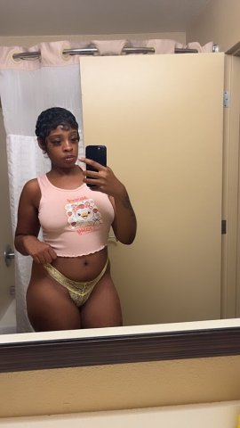 Loyalty — New in Town Female Escort (Outcalls) - 1