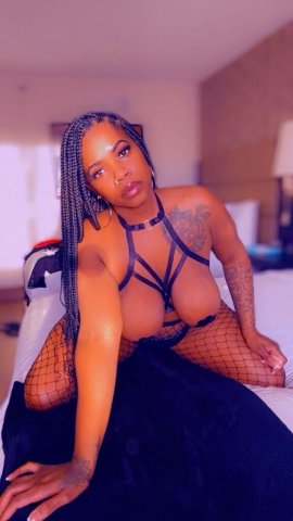 Monica in Green Bay, WI — Curvy Thick Escort with Outcalls - 1