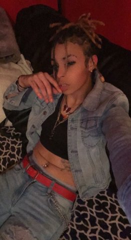 St. Louis Female Escort — Nuru Massage with Happy Ending + Massage - 1