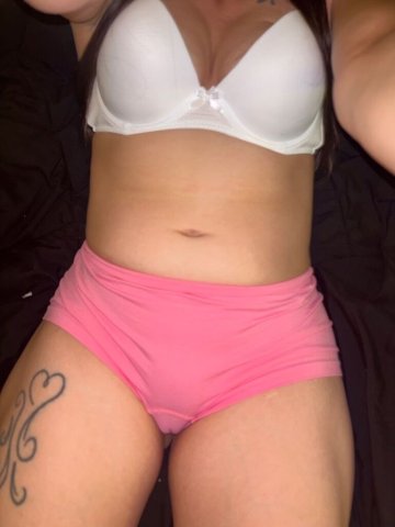 Louisville Female Escort — Outcalls & Incalls - 1