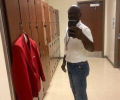 Huntsville escorts - Southern King looking for a queen to make cream