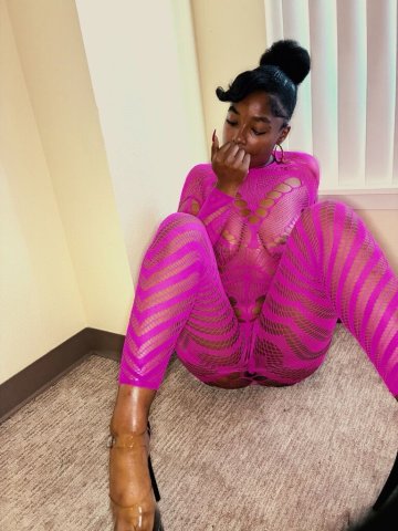 Salem OR Dominican Barbie (Petite) — Incalls & Outcalls - 1