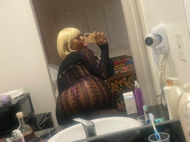 North Bay Female Escort — big booty, big titties, tight wet play - 1