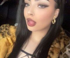 Seattle Female Escort for Outcalls, Car Date & Full Service - Image 2