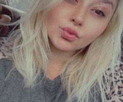 Pittsburgh Female Escort — Conversation & Laughter - Image 2