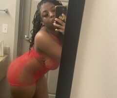 Killeen TX Female Escort — 1-night pop special, massage + fetish sessions - Image 3