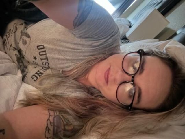 Savanna — Drama-Free Adult Encounters (FaceTime Verified) - 1