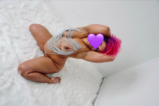 Sweet Alexis — Young Fetish-Friendly Female Escort in Lawton, OK (Outcalls) - 1