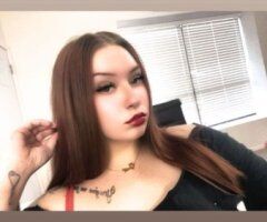 Central Jersey escorts - Cute, calm escort with pretty pics & late-night attention