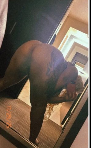 Milwaukee Female Escort — $100 deals (Mexican, Puerto Rican, white) - 1