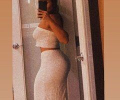 Petite Curvy Female Companion — Sensual Massage in Palm Springs - Image 4