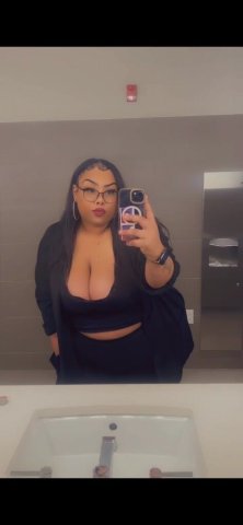 Curvy Filipina BBW Escort in Seattle — Incall & Outcall, 24/7 - 1