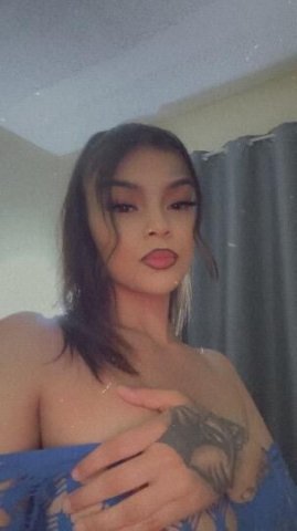 Greek Playmate Escort — Small & Petite, Spanish + Vietnamese - 1