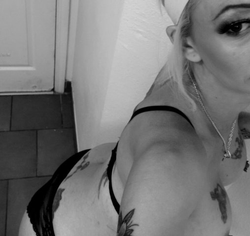 San Antonio Tight Wet & Ready Female Escort — Fetish, Fantasy & Party Friendly - 1
