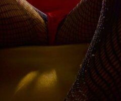 Long Beach escorts - Mature Lady  for Car Fun Tonight — HHR Only — Long Beach, CA