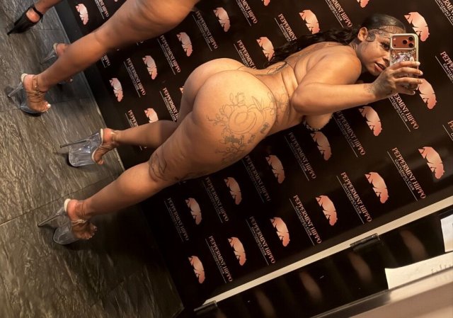 Sexy, upscale ebony companion for Oakland/East Bay outcalls - 1