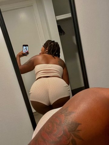 Tampa Black Queen Curvy Escort — Creamy Incall  - 1