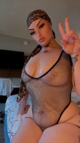 Portland Oregon Female Escort — Sweet, Curvy Outcalls & FaceTime - 1