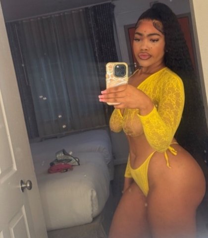 Monterey, CA Incall & Outcall — Curvy “PornstarBaby” style - 1