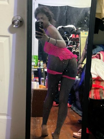 Manhattan Female Escort — outcall Lyft there and back (20) - 1
