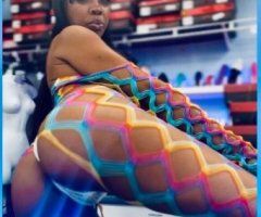 Eastern escorts - Eastern NC Slim RedBone Escort for Older Gentlemen (35+)