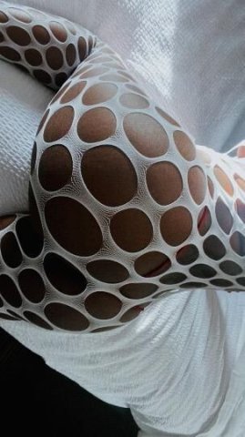 Petite Caribbean Female Escort (Outcall Only) — On-demand services - 1