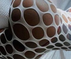 Bakersfield escorts - Petite Caribbean Female Escort (Outcall Only) — On-demand services