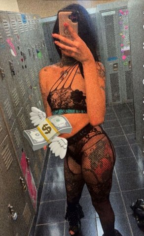 FaceTime Shows & In-Call (Memphis) — CashApp/Chime/Apple Pay Only - 1