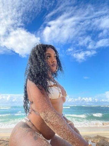 Ann Arbor MI Female Escort - 1
