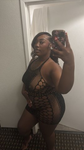 New in Town ⭐ Kuroious for Kreme' — 2 Girls Available (Incalls) Cincinnati - 1