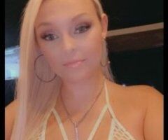 Topeka escorts - Topeka Overnight Day or Night Special — Blonde 5'0" Escort