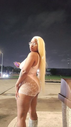 Waco Texas Escort — All-Natural Look, Sexxy Soft Legs (Screening Required) - 1