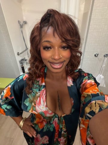 Stockton CA Female Escort — Incall/Outcall sessions - 1
