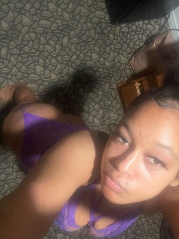 Thick MILF Female Escort in Long Beach — 2 Girl Special (30) - 1