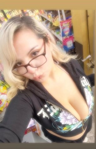 Incall or Outcall — Blue/Emerald Latina Escort in Berkeley/Oakland - 1