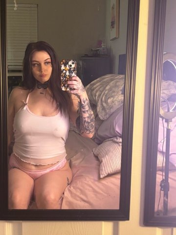 Orlando Alt Girl Content Deals — Premade Pics, Video Bundles & Custom - 1