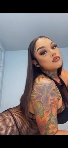 Kalamazoo Relaxed Female Escort for a Non-Rushed Time - 1