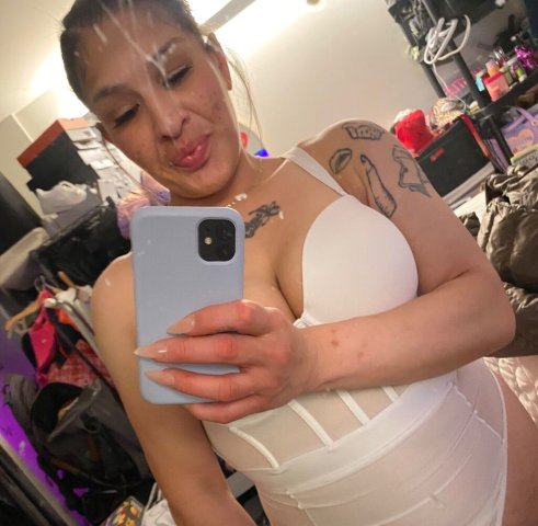 East Bay Female Companion for Party Favors, Dinners & Overnight Play - 1