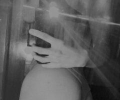 Buffalo Petite Female Escort — Striptease, Fetish-Friendly Shows, Foot Worship - Image 4