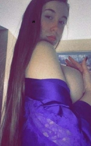 32-Year-Old Hot Mom — Car Fun & Outcalls in Bridgeport - 1