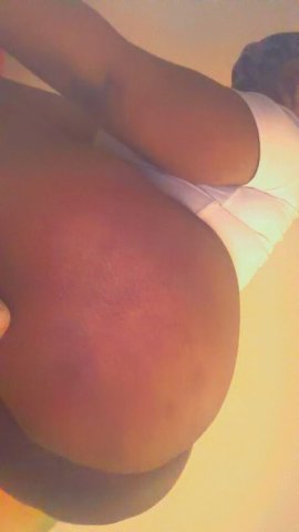 St. Louis MO Female Escort — videochat, pics, and videos - 1