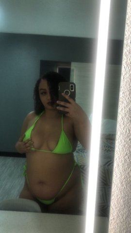 North Bay Playmate Bombshell Thick Playmate — Incalls & Outcalls - 1