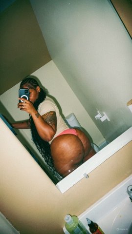 Shreveport Female Escort — Thick Squirter Service - 1
