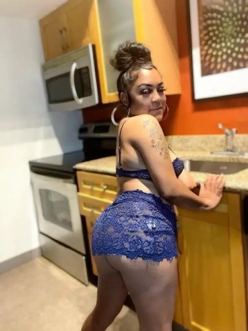 Riverchase / Hoover Escort — Nina (28) - 1